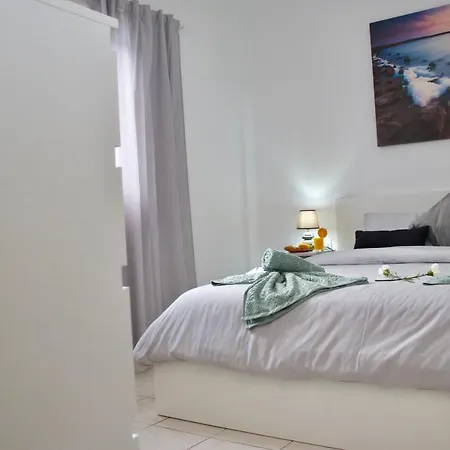 Rooftop Ocean View Big Terrace Апартаменты