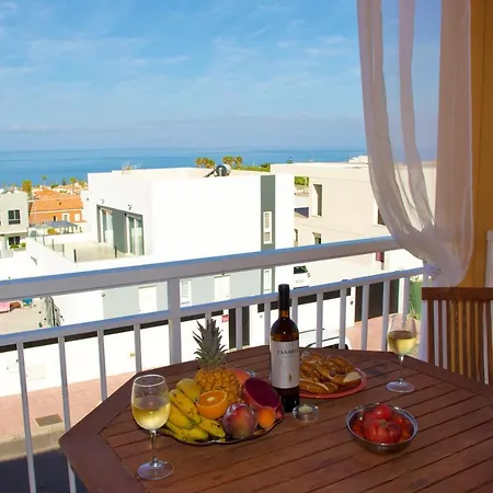 Rooftop Ocean View Big Terrace דירה